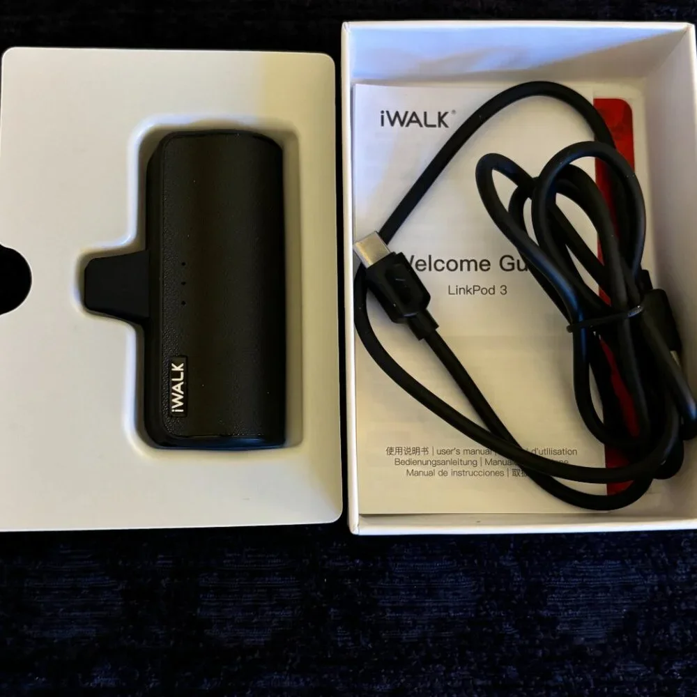 i Walk Global Smart phone Charger